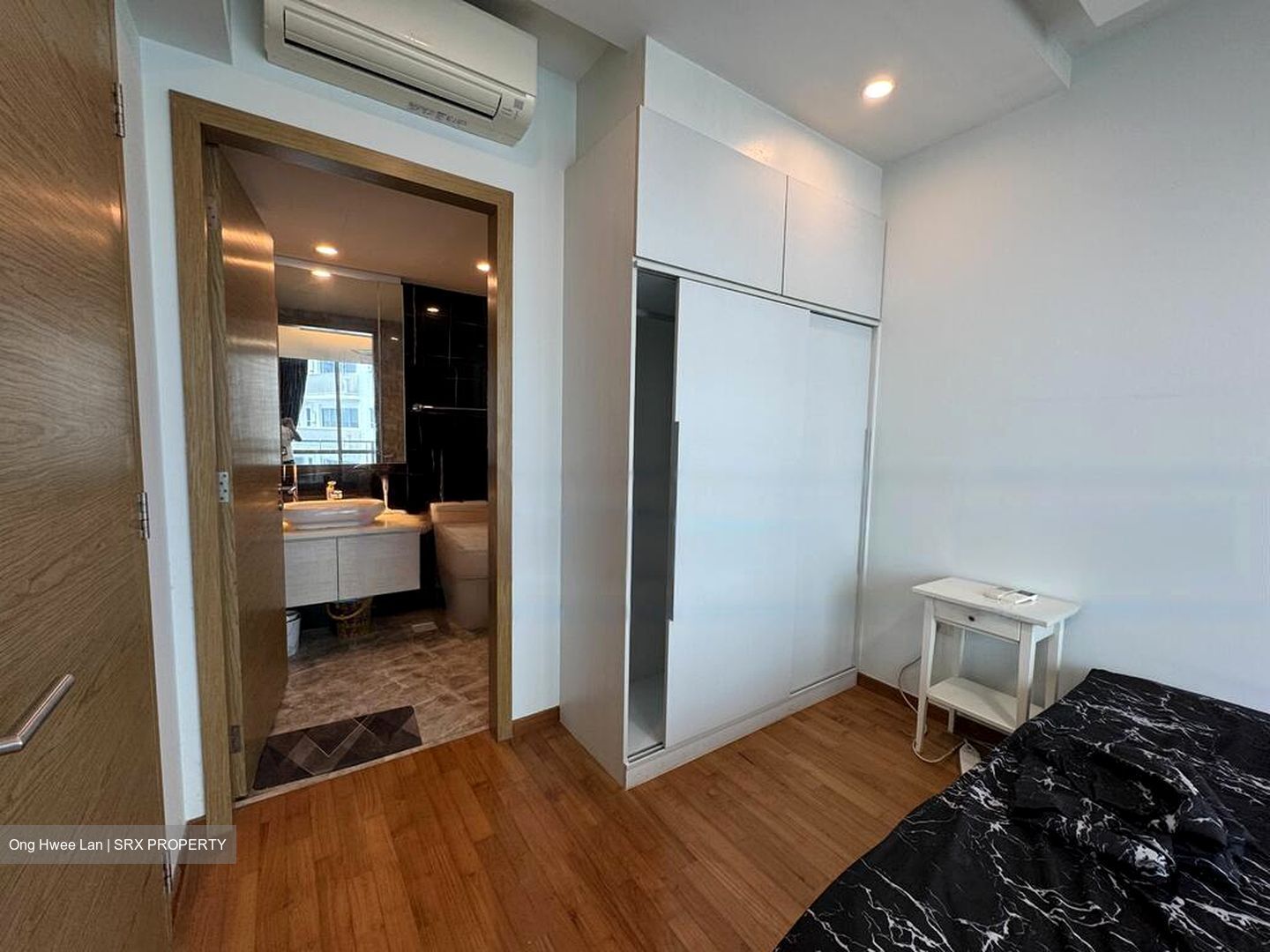 The Santorini (D18), Condominium #558991091